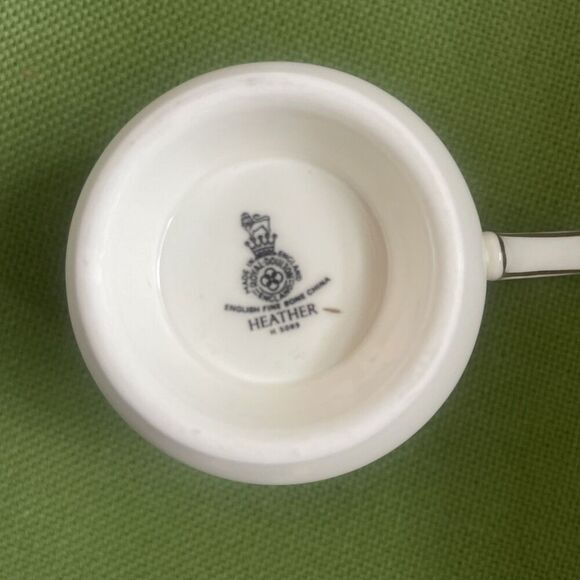 ROYAL DOULTON FINE ENGLISH BONE CHINA Footed Coffee Tea CUP  Heather H5089 EUC - Picture 5 of 5